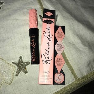 BENEFIT
Roller Lash Curling & Lifting Mascara🔷